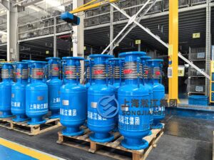 Internal and external pressure balanced bellows expansion joint designed for industrial pipeline systems, used to reduce axial force and improve stability.
